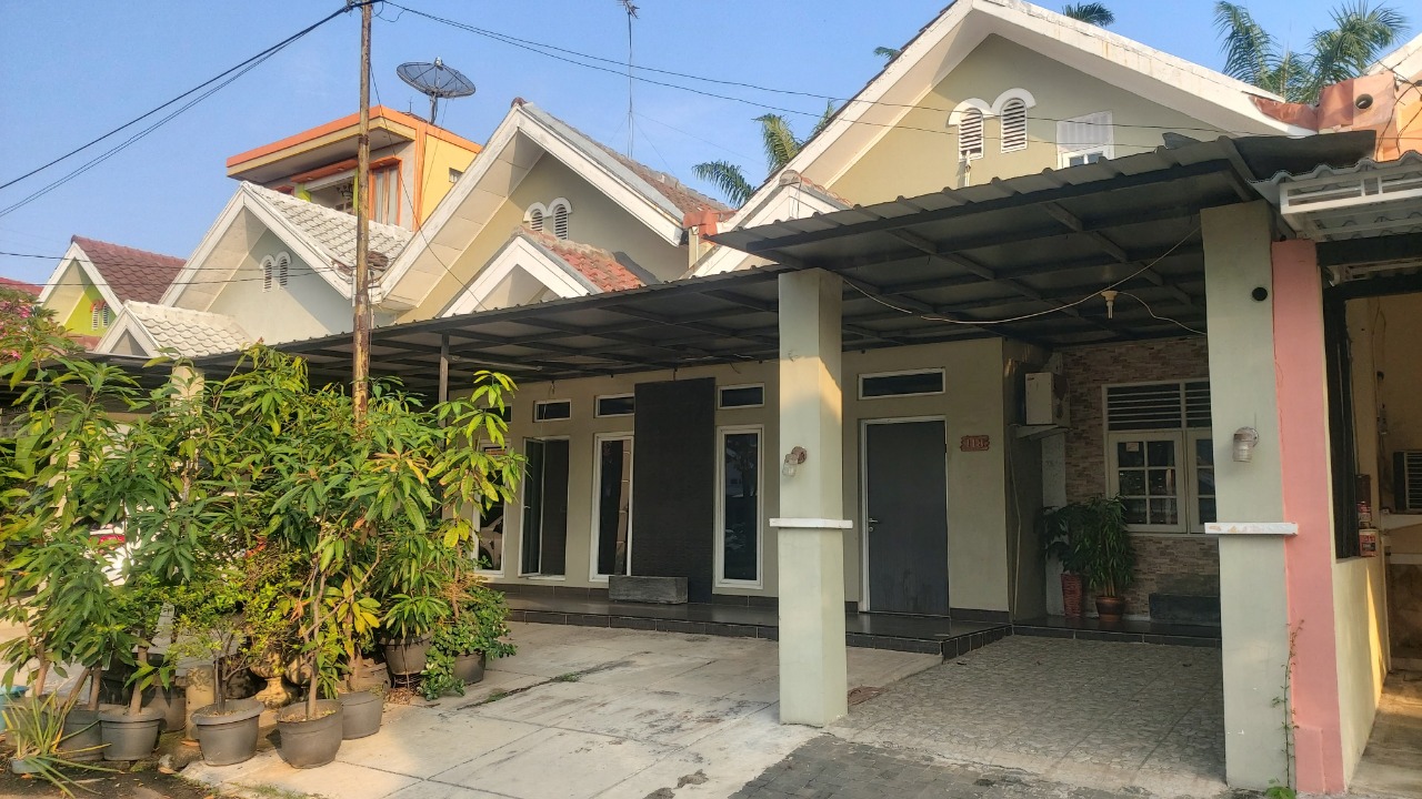 Gib. Rumah Dijual di Cluster Meadow Green Lippo Cikarang